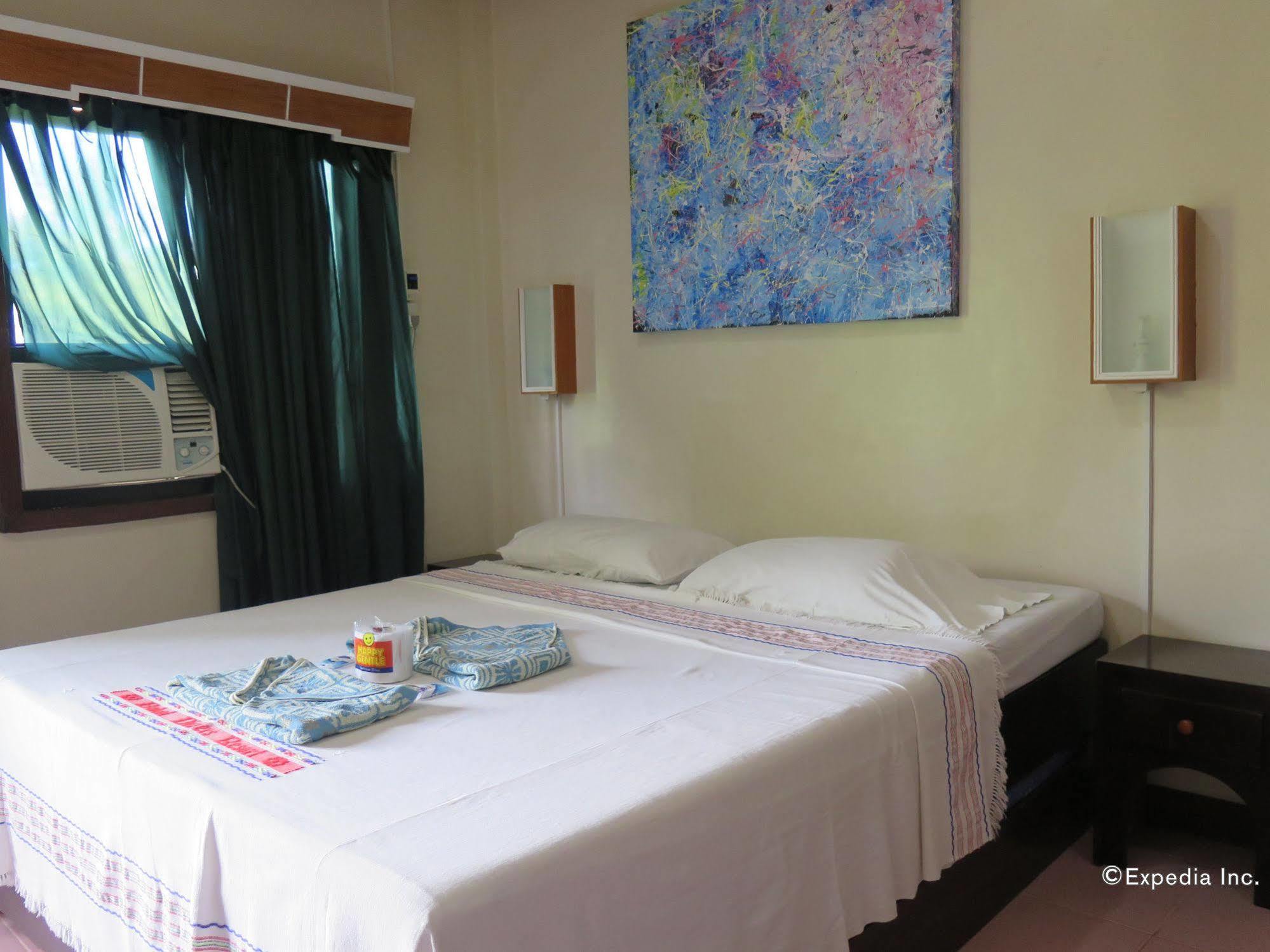 Bohol Divers Resort Totolan ภายนอก รูปภาพ
